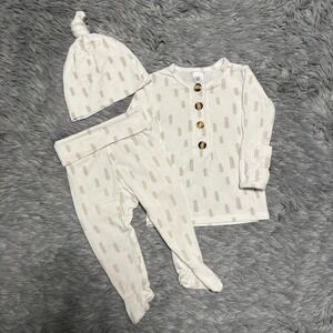 Lou Lou Bamboo 2 Piece Set + Hat White Tan Design Size Newborn Gender Neutral